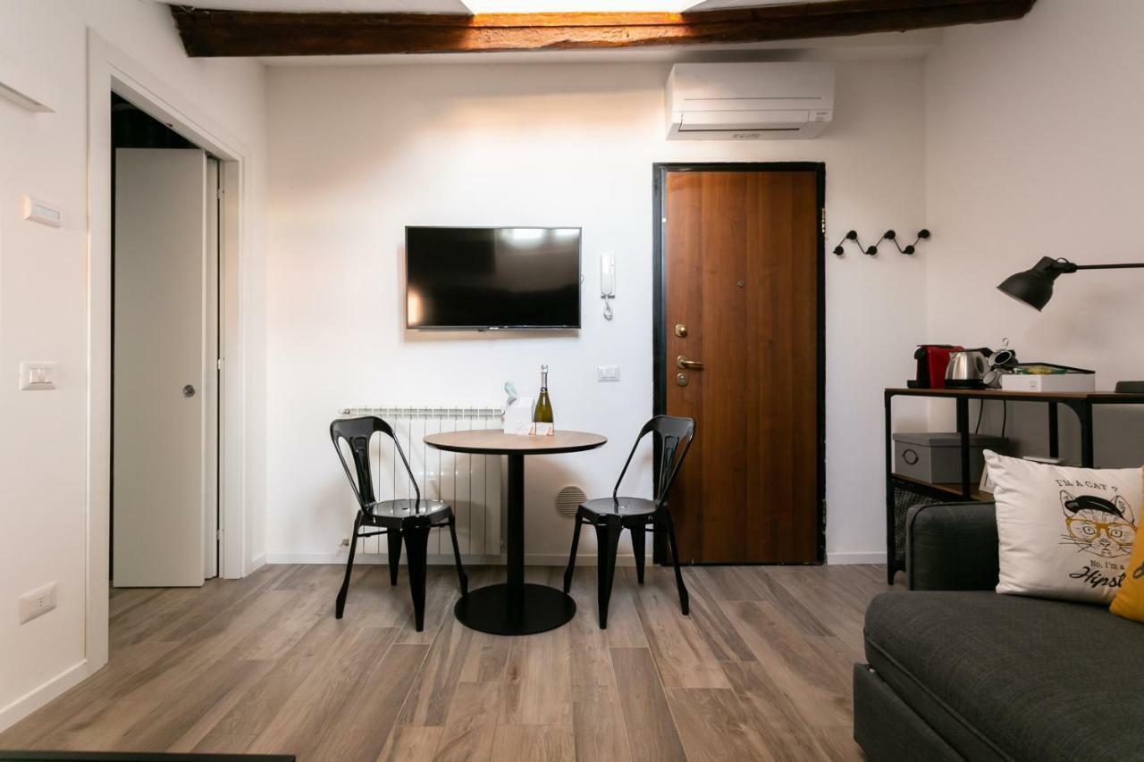 Milano Apartments Darsena Eksteriør billede